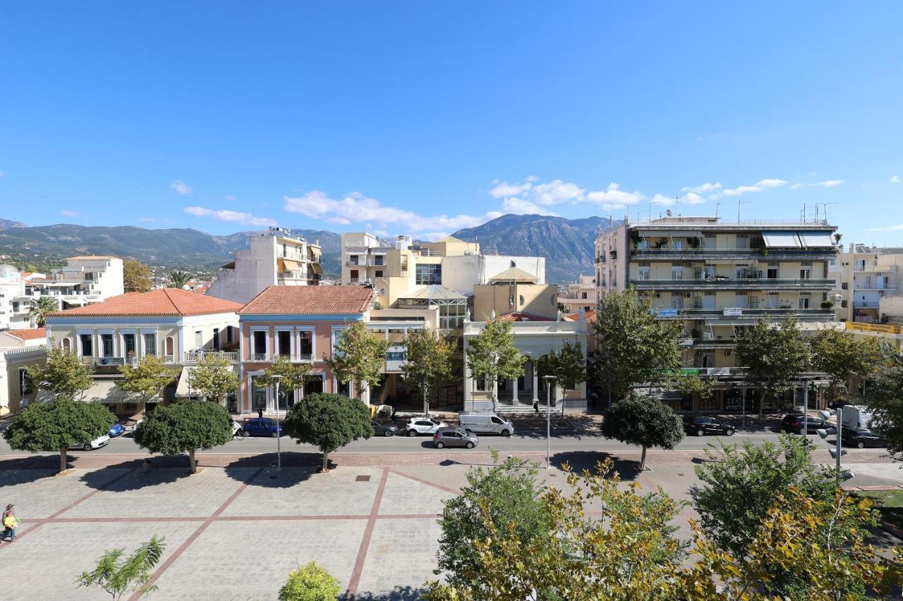 Spacious View Of Central Square 卡拉马塔 外观 照片